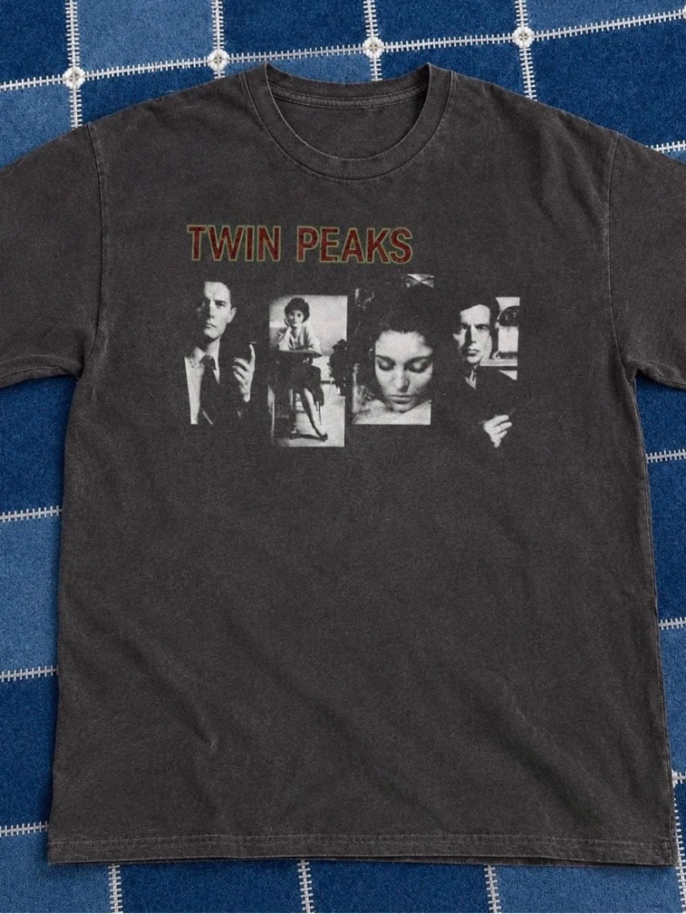 Twin Peaks Graphic Crewneck T-Shirt - Charcoal